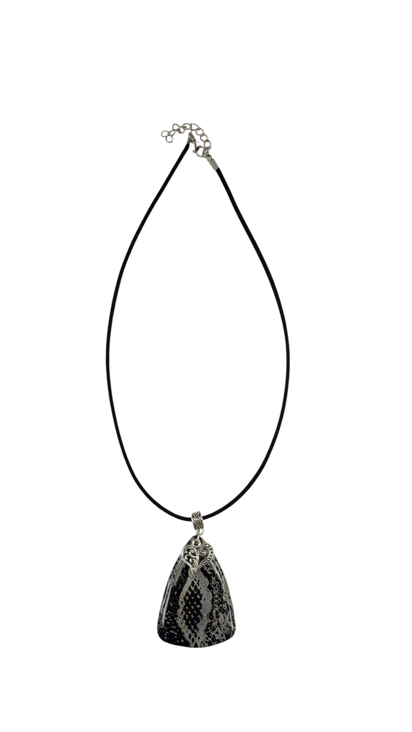 Snakeskin-inspired pattern Necklace and Earring SET
