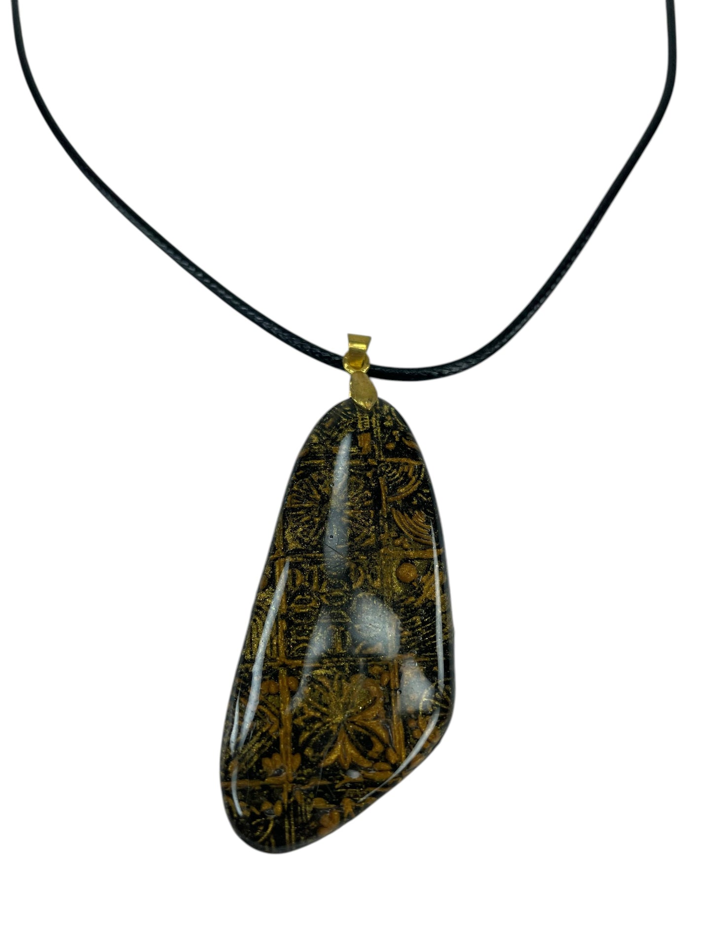 Striking pendant with intricate antique-inspired golden patterns Necklace