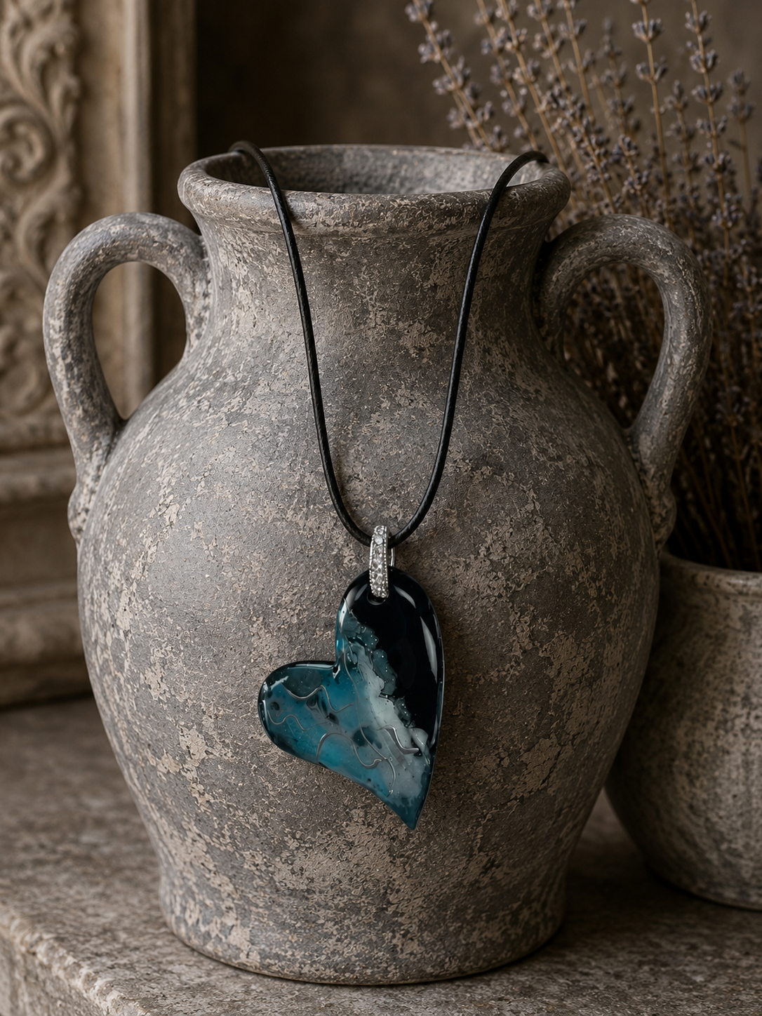 Light blue and black heart pendant Necklace