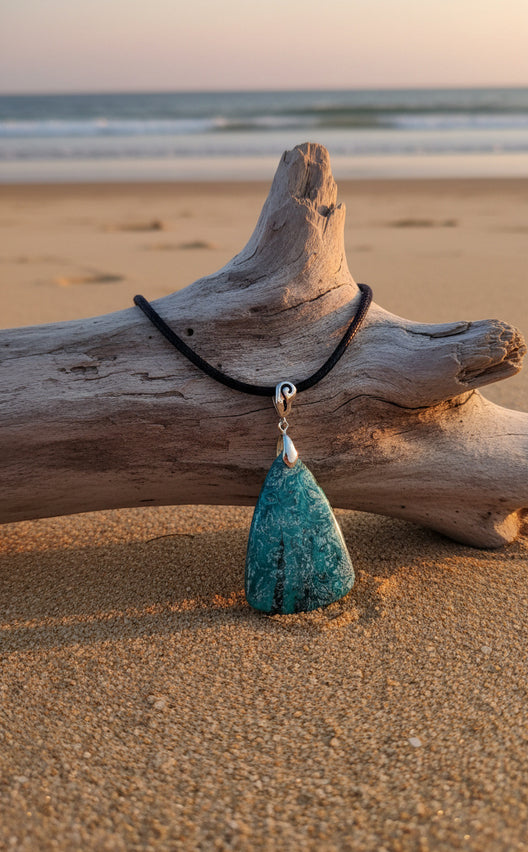 Soft teal hues shimmer with flowery pattern Necklace