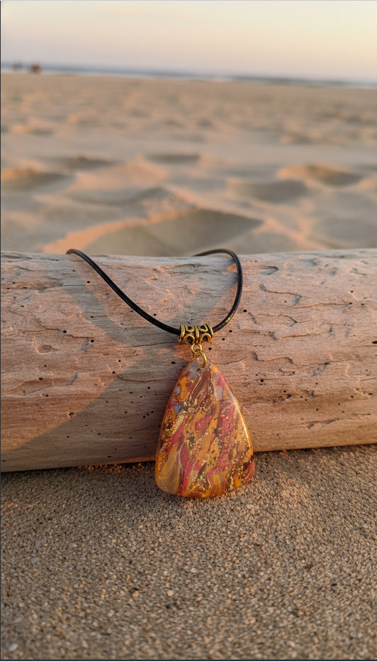 Warm hues with tiny golden flecks Necklace