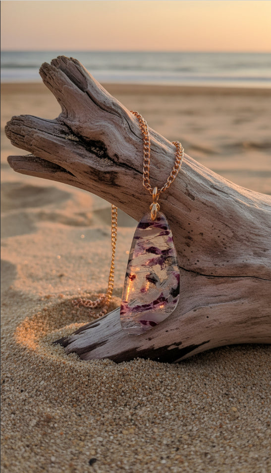 Soft shades of ivory and pearl mixed with berry Necklace
