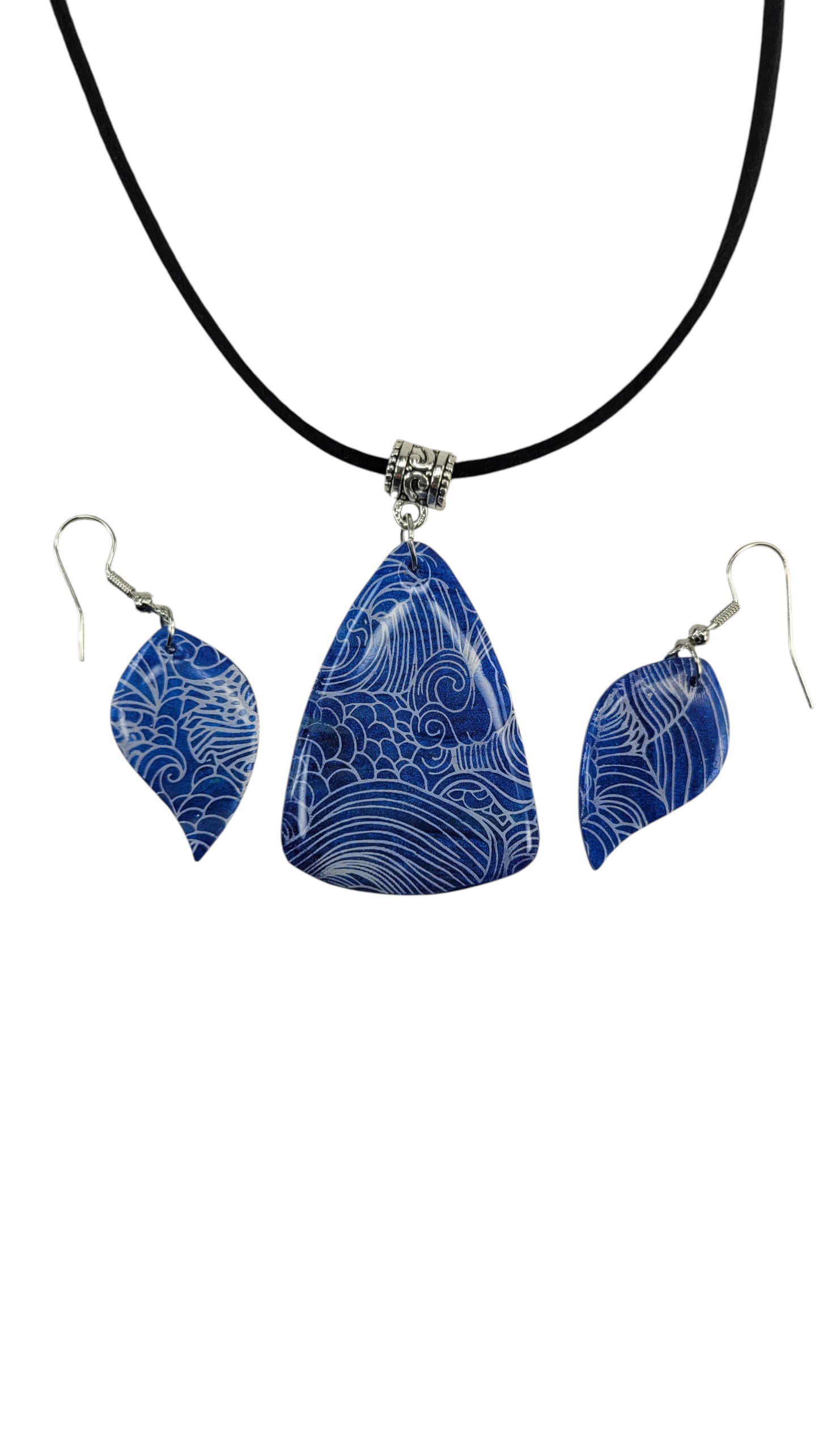 Blue with white pattern Necklace and Earrings SET