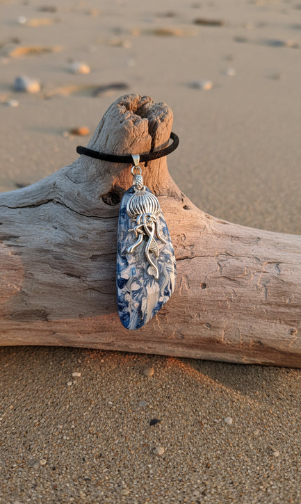 Deep navy blue and white with  silver-tone jellyfish charm Necklace
