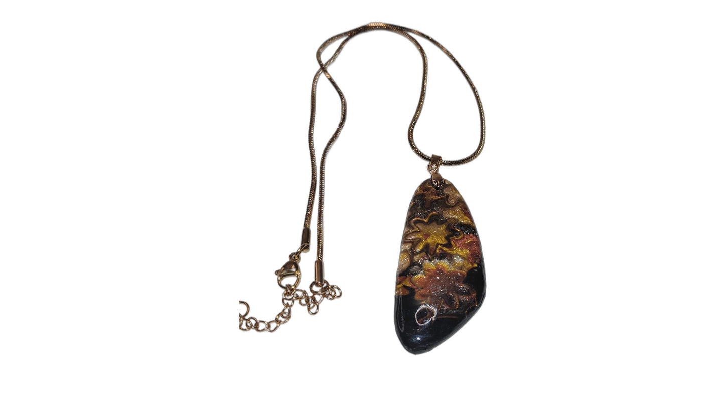 Gorgeous metallic black and gold Necklace
