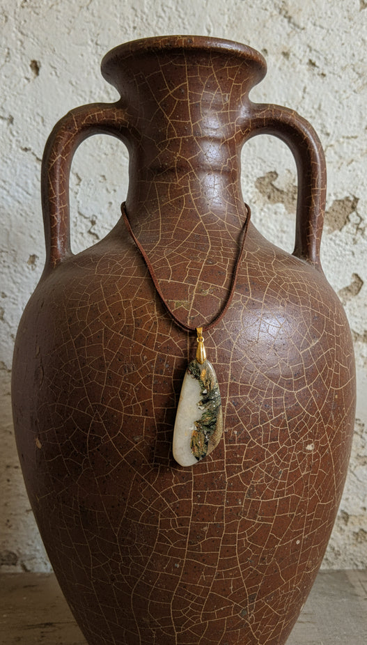 Earthy tones pendant Necklace